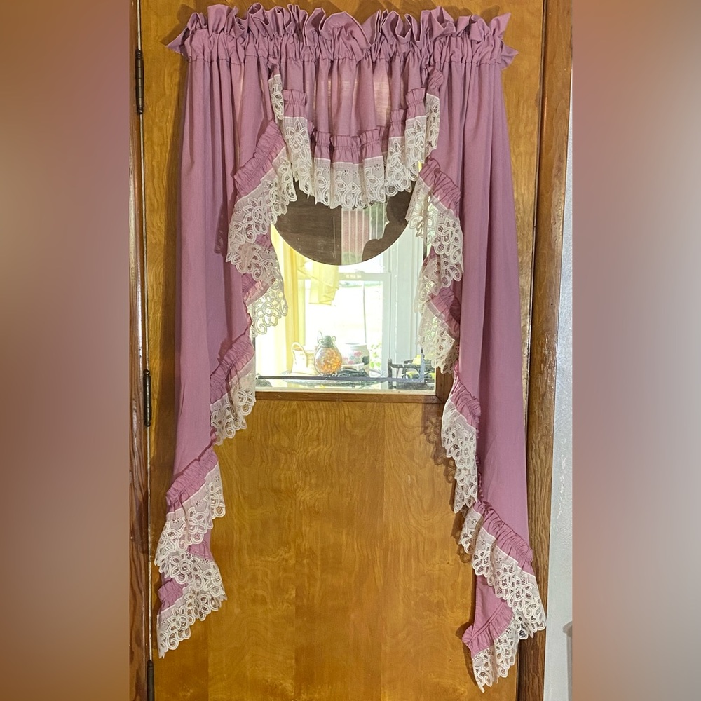 Vintage Retro 1980’s Mauve Swag Curtains with Separate Valance 3 Pc Set